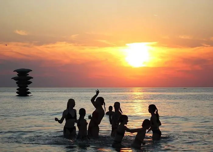 Relax In A Cosy With A Seaview Apartament